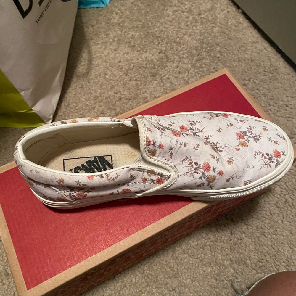 Slip on floral Vans